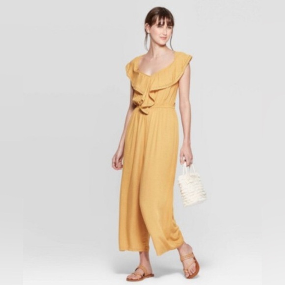 Xhileration Sleeveless Mustard Yellow V-Neck Ruffle Jumpsuit Romper Size M - Picture 1 of 13